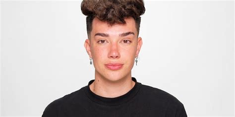 is james charles engaged|James Charles: YouTube star admits messaging 16。